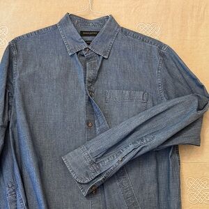 Banana Republic Casual Blue Button Down Shirt
